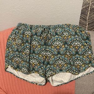 Stretchy summer shorts!🌻(very soft!)
